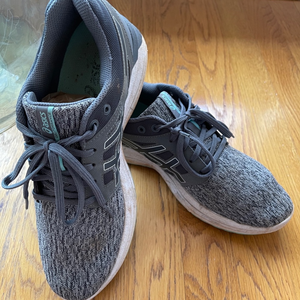 Asics - Picture 4 of 5